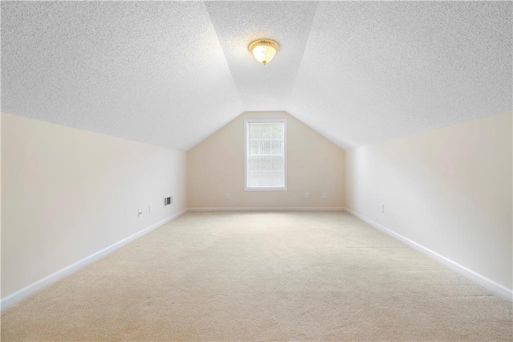 235 Prominent Loop Property Photo 25