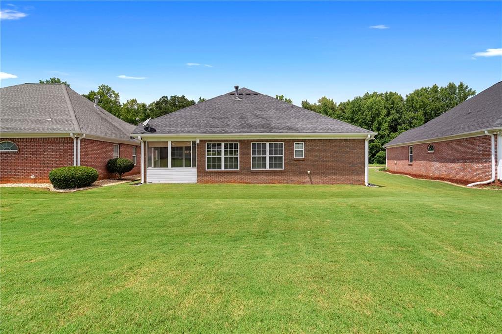 235 Prominent Loop Property Photo 39