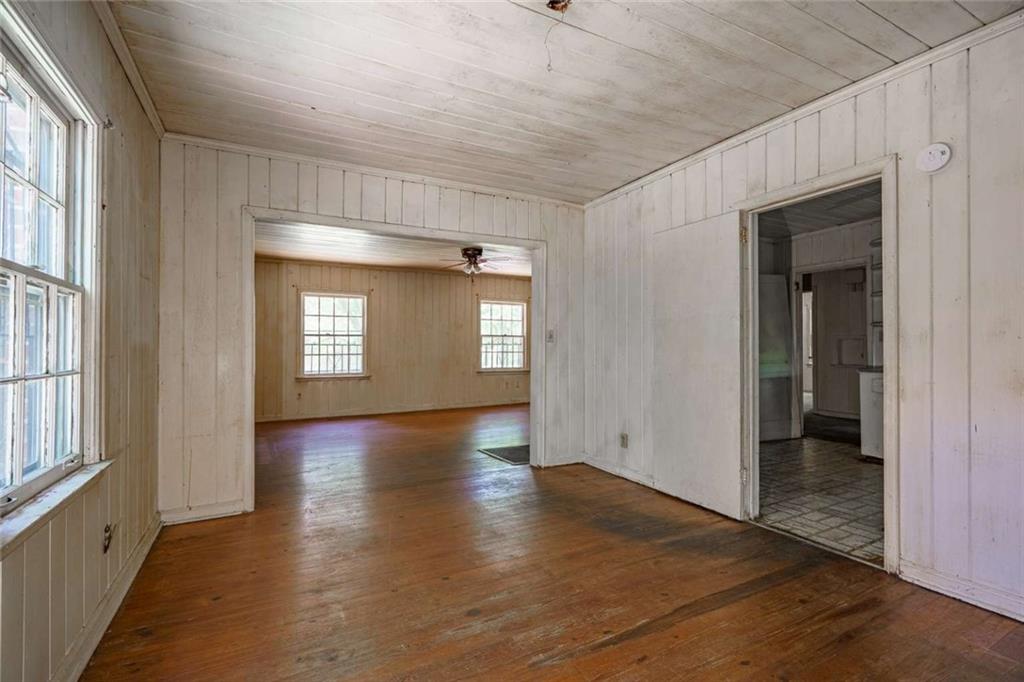 3240 Benjamin E Mays Drive Sw Property Photo 10