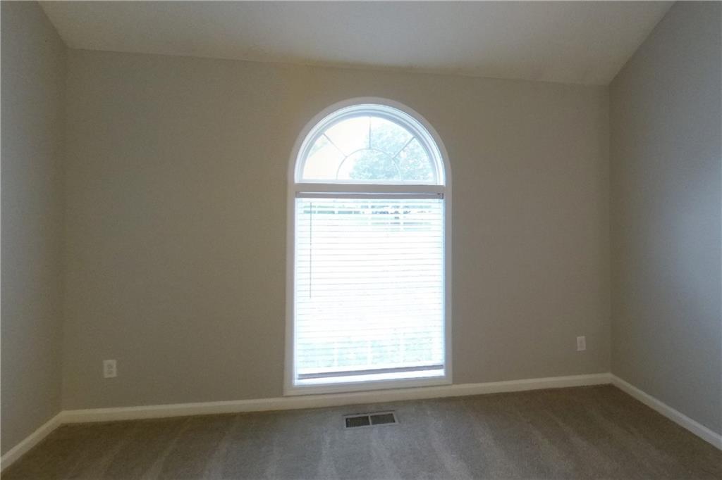 7821812 Property Photo 2