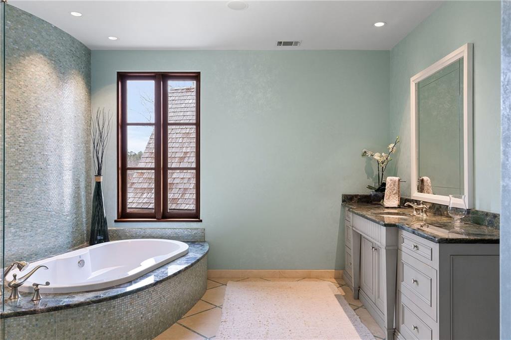 550 Blue Heron Way Property Photo 60