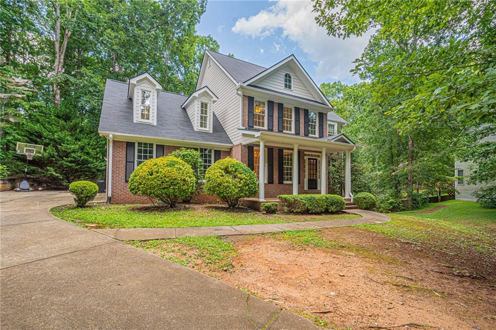 125 Lake Laurel Drive Property Photo 4