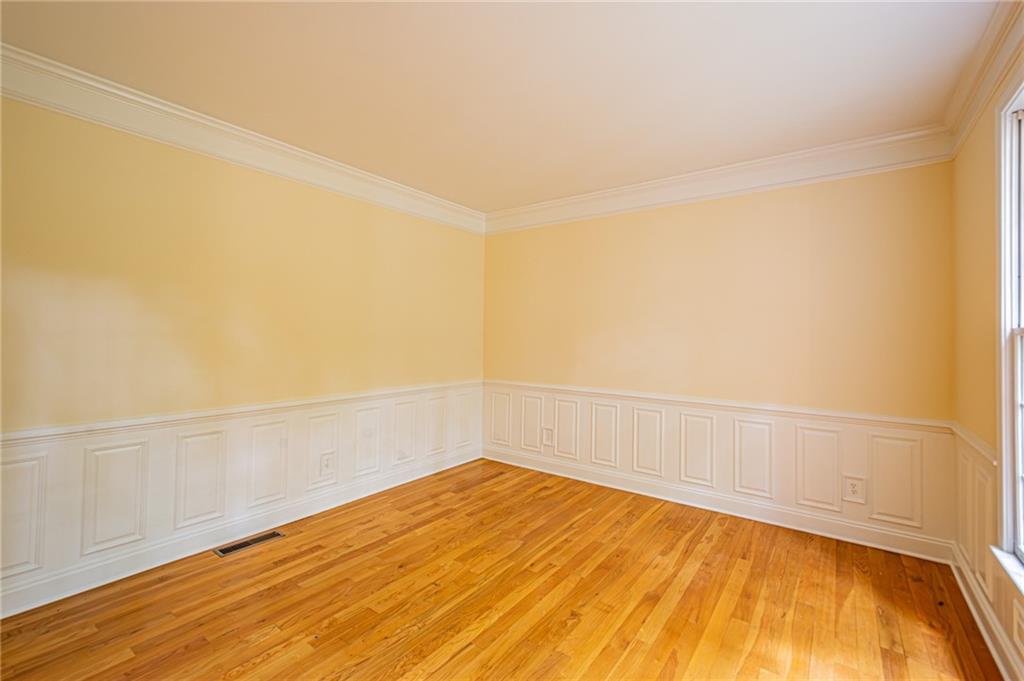 125 Lake Laurel Drive Property Photo 11