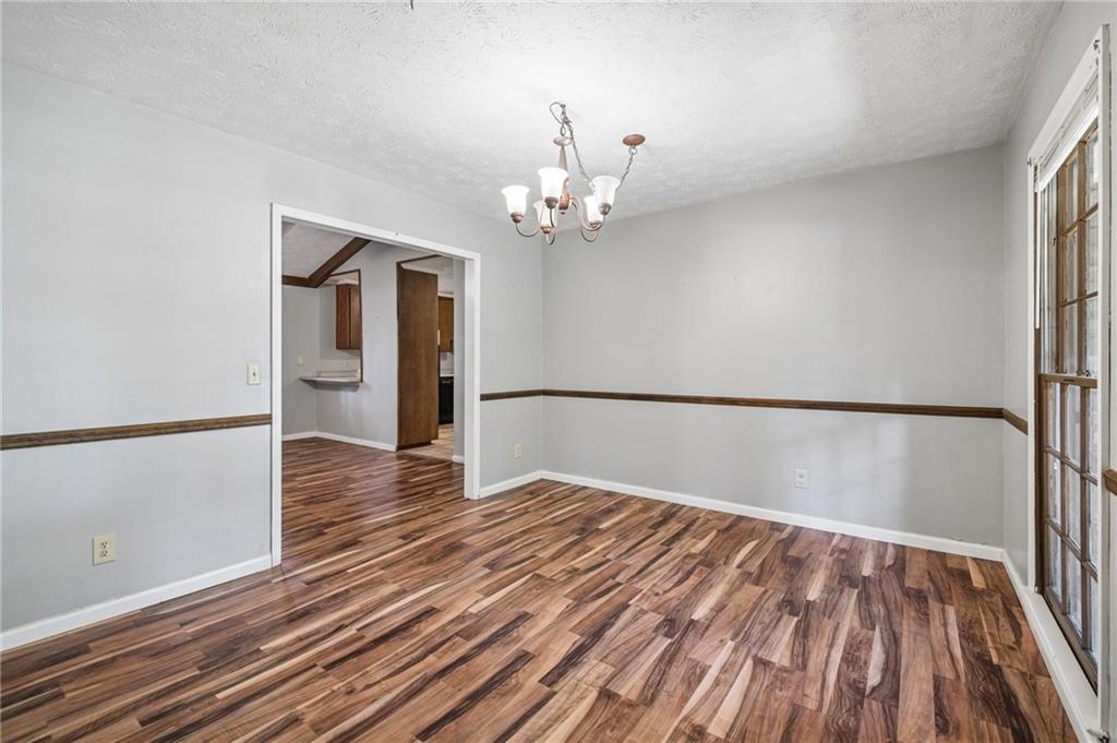 667 Kingswood Court Property Photo 10