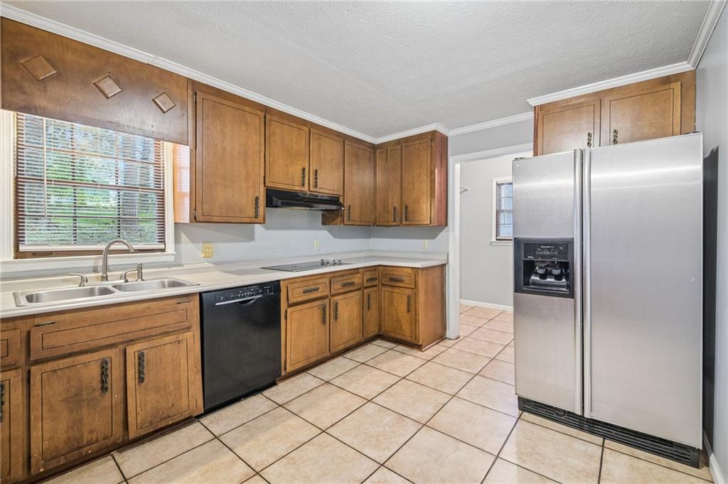 667 Kingswood Court Property Photo 11