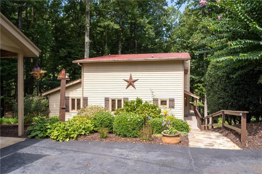 346 Indian Cove Drive Property Photo 5