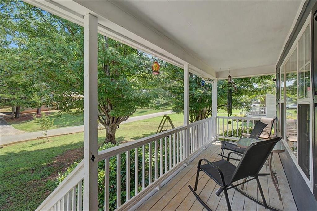 1216 Hardin Bridge Road Property Photo 5