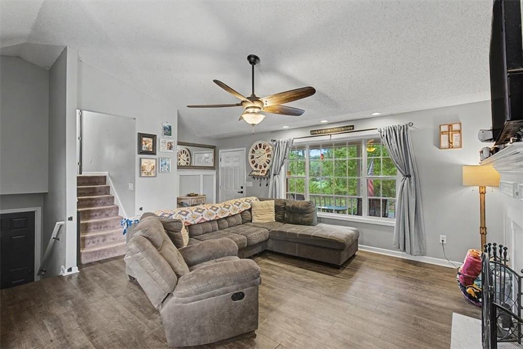 1216 Hardin Bridge Road Property Photo 8