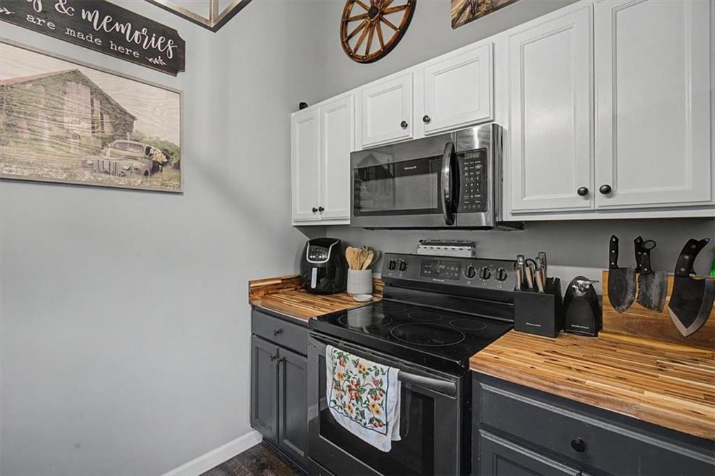 1216 Hardin Bridge Road Property Photo 11