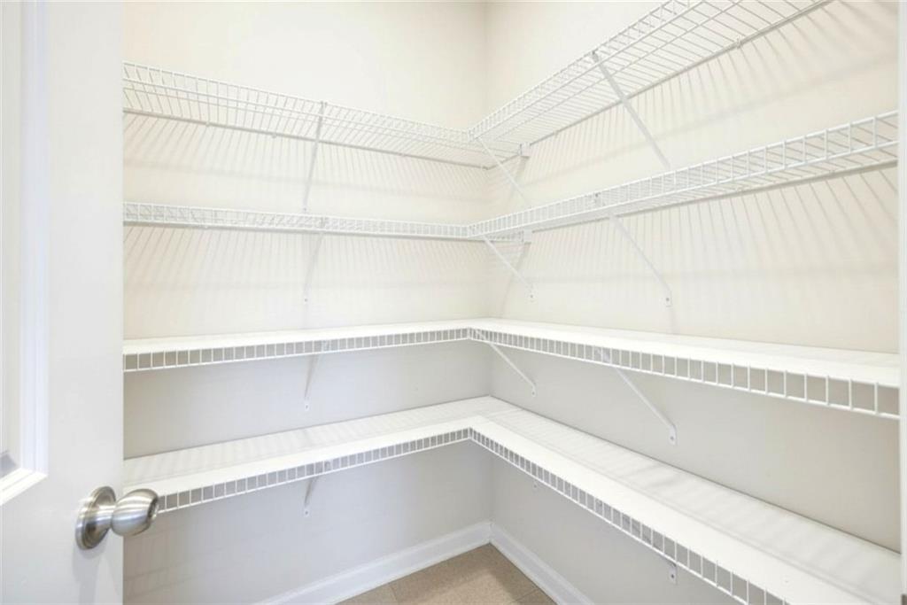 372 Layfield Drive Property Photo 10