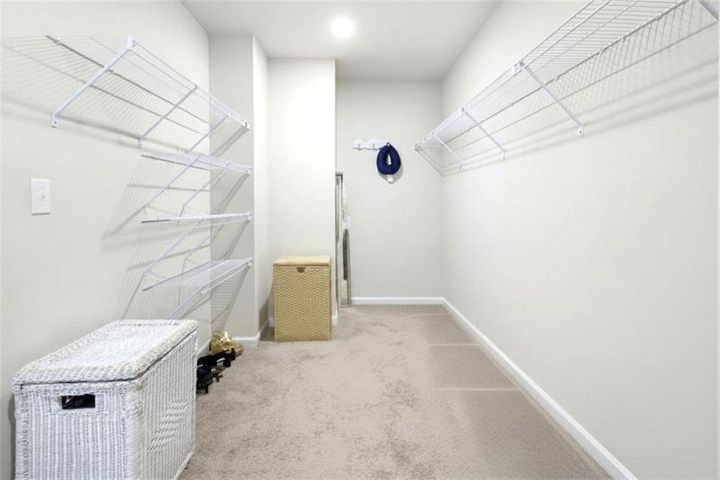 372 Layfield Drive Property Photo 19