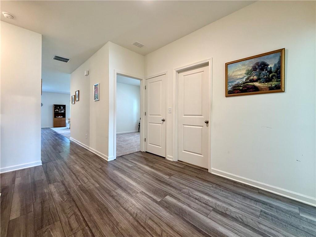 240 Hyde Park Property Photo 18