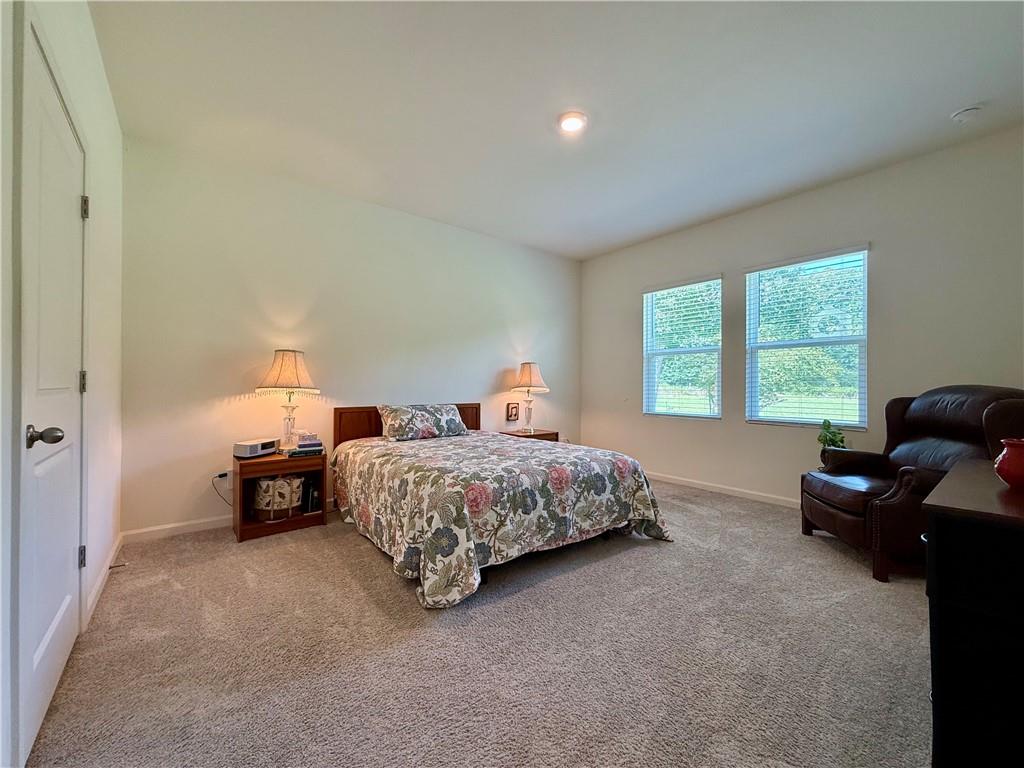 240 Hyde Park Property Photo 20