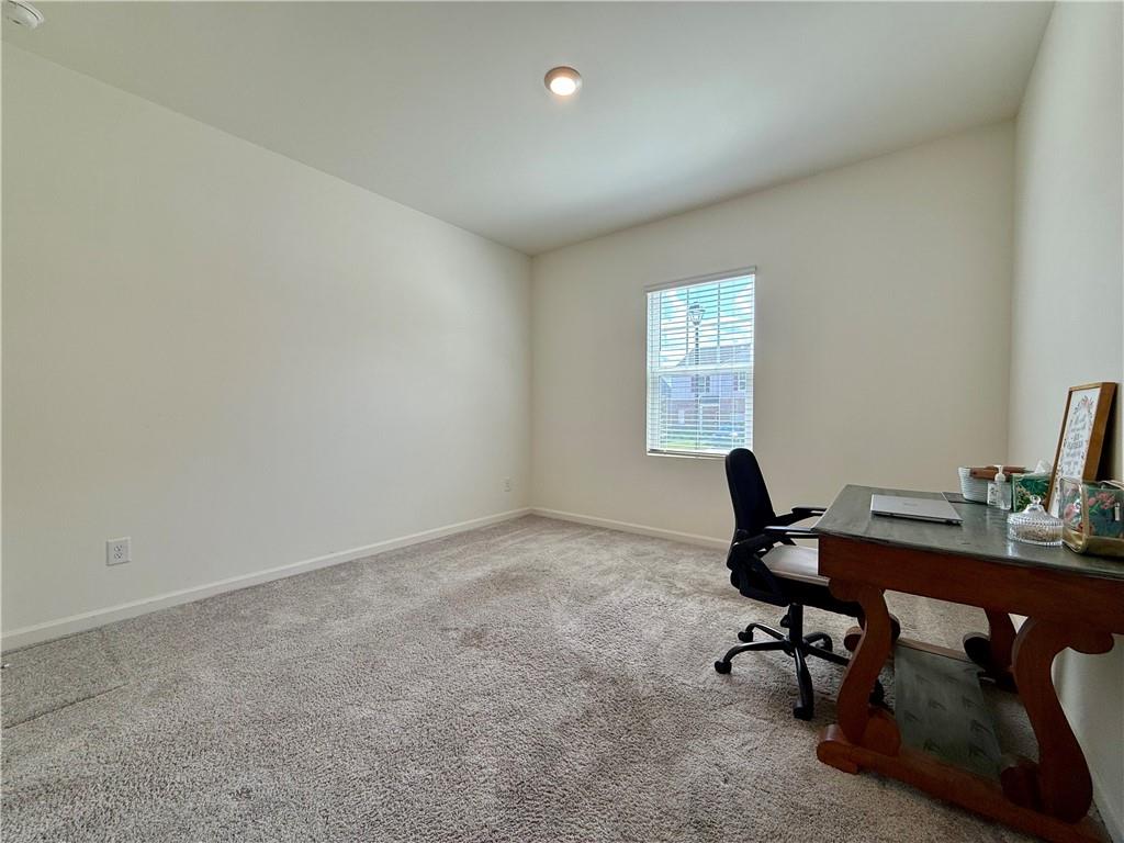 240 Hyde Park Property Photo 26