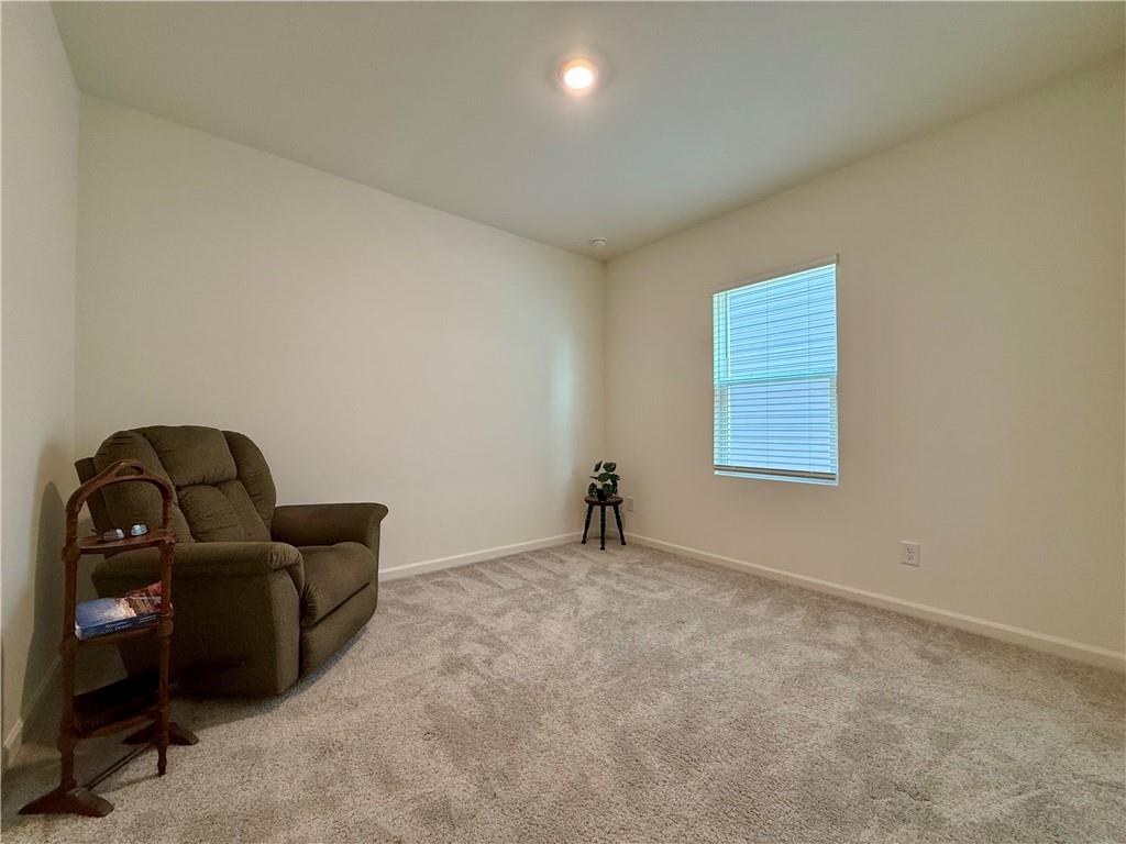 240 Hyde Park Property Photo 29