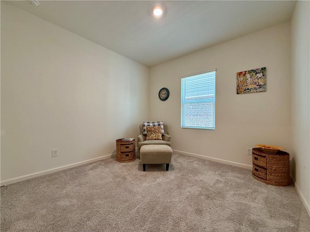 240 Hyde Park Property Photo 31