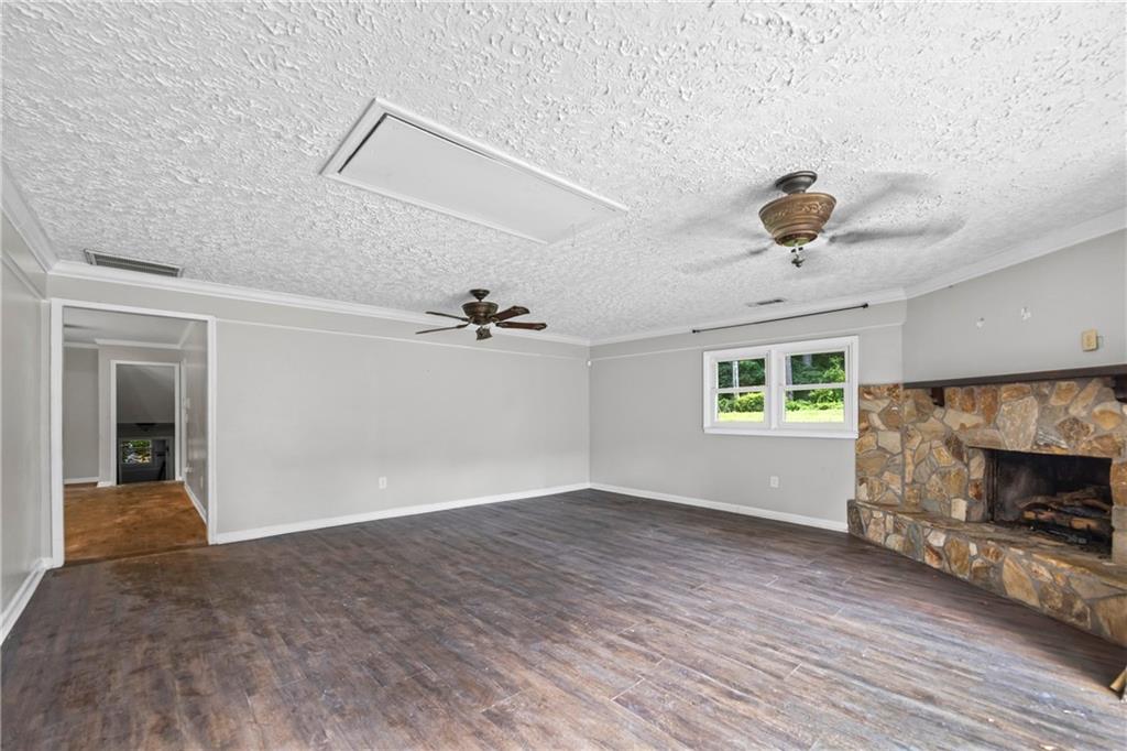 192 Summit Street Property Photo 4
