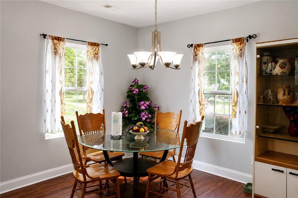 1527 Ralston Street Property Photo 4