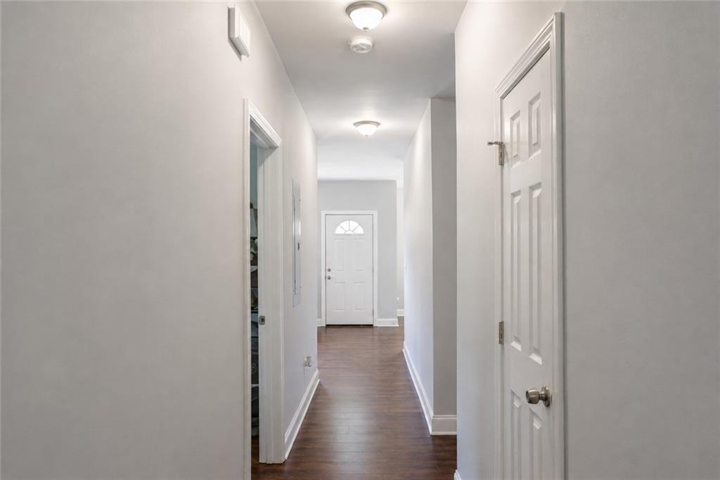 1527 Ralston Street Property Photo 8