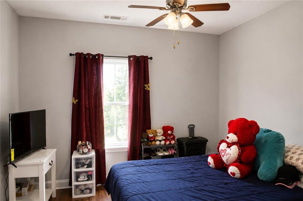1527 Ralston Street Property Photo 10