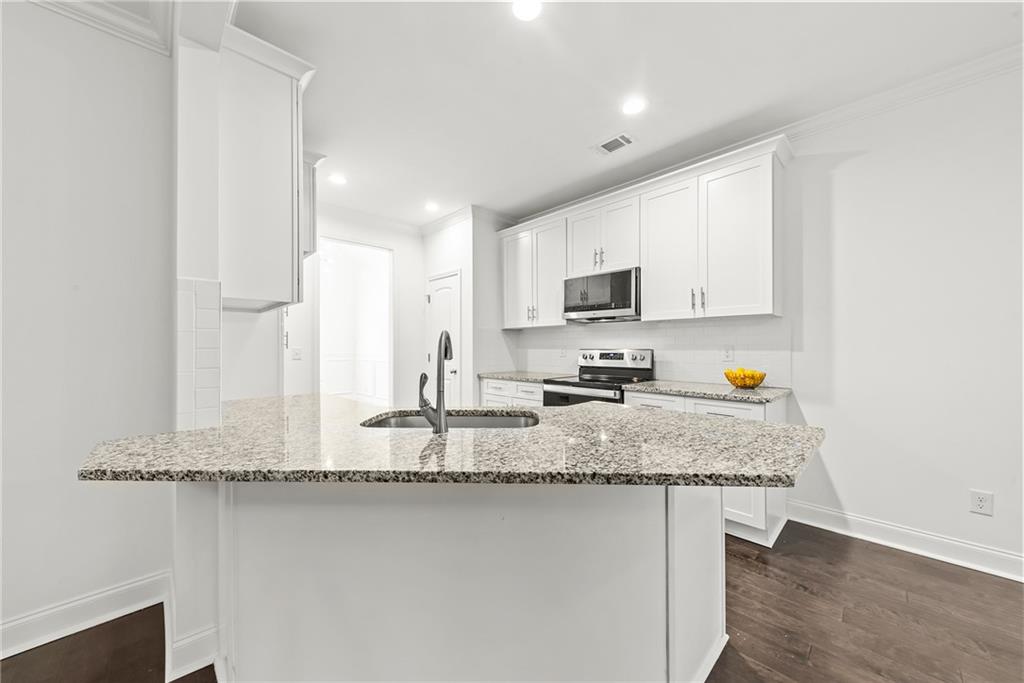 200 Towns Walk Drive Property Photo 19