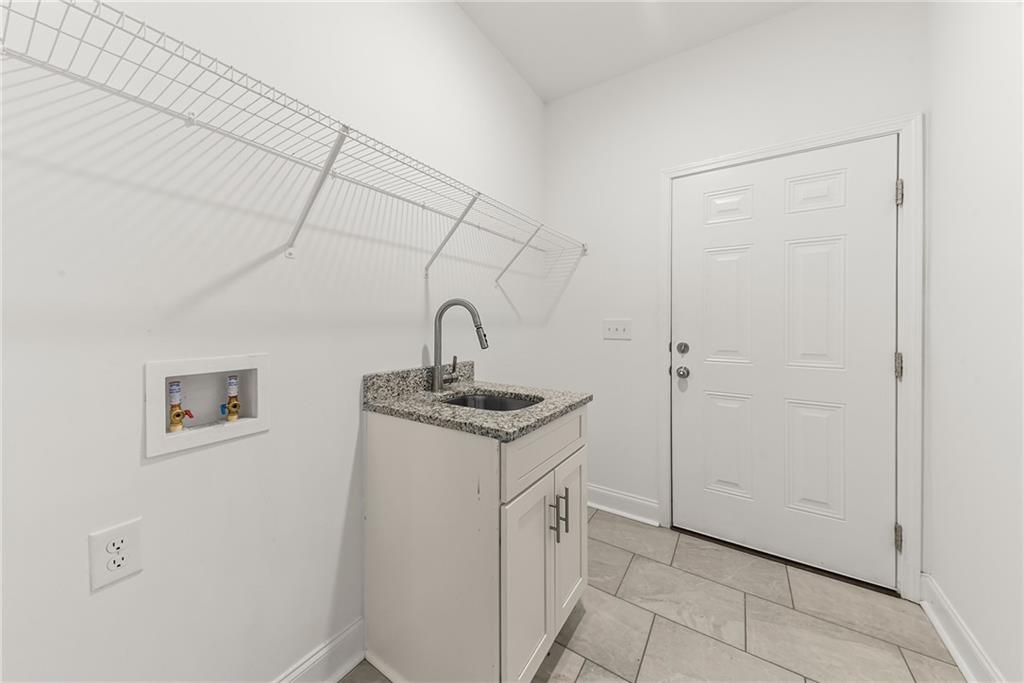 200 Towns Walk Drive Property Photo 29