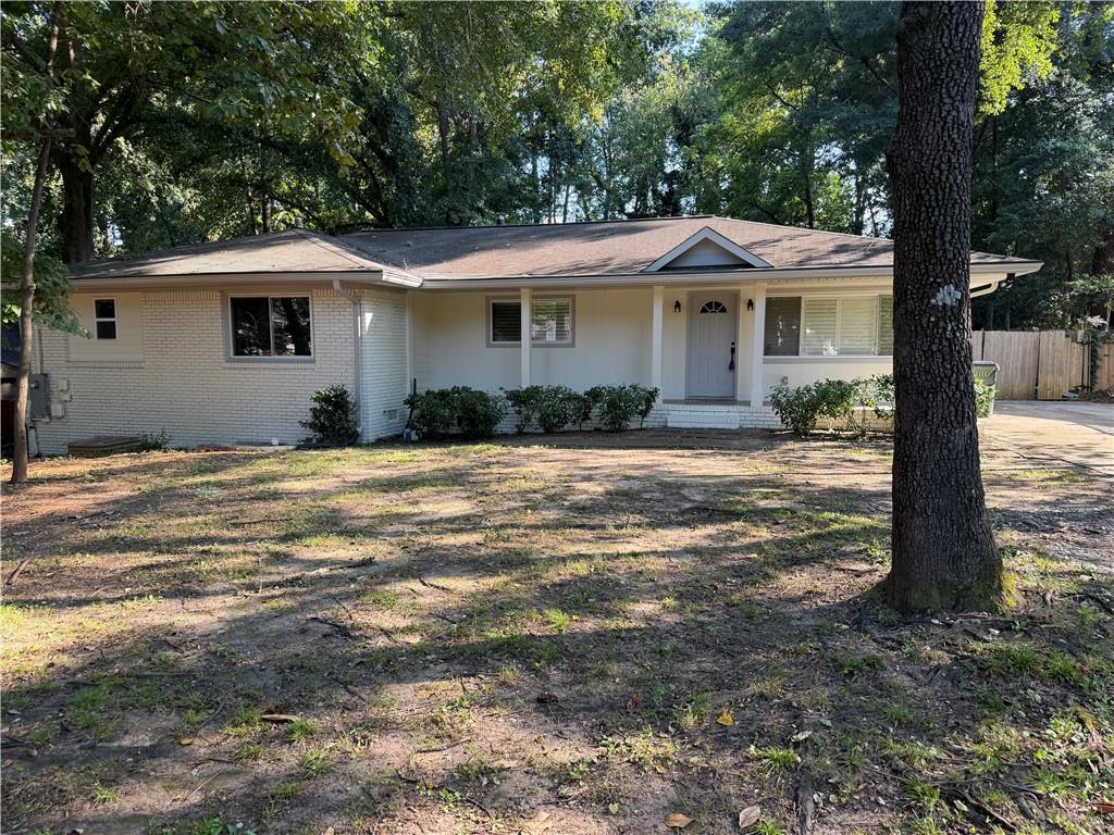 2192 Ne Dering Circle Ne Property Photo 2
