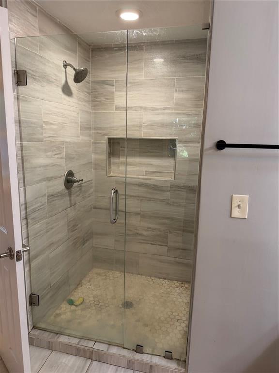 2192 Ne Dering Circle Ne Property Photo 11
