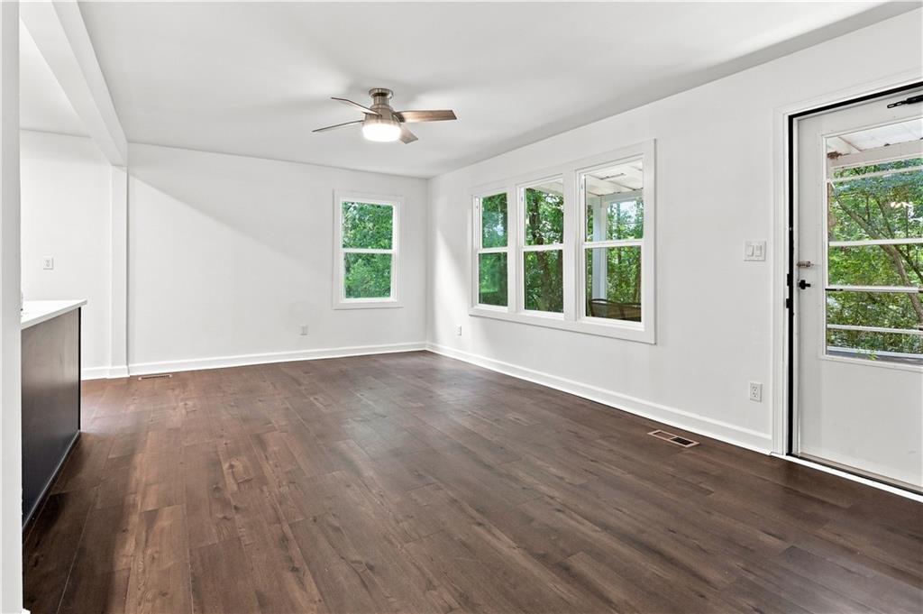 3617 Winland Drive Se Property Photo 2