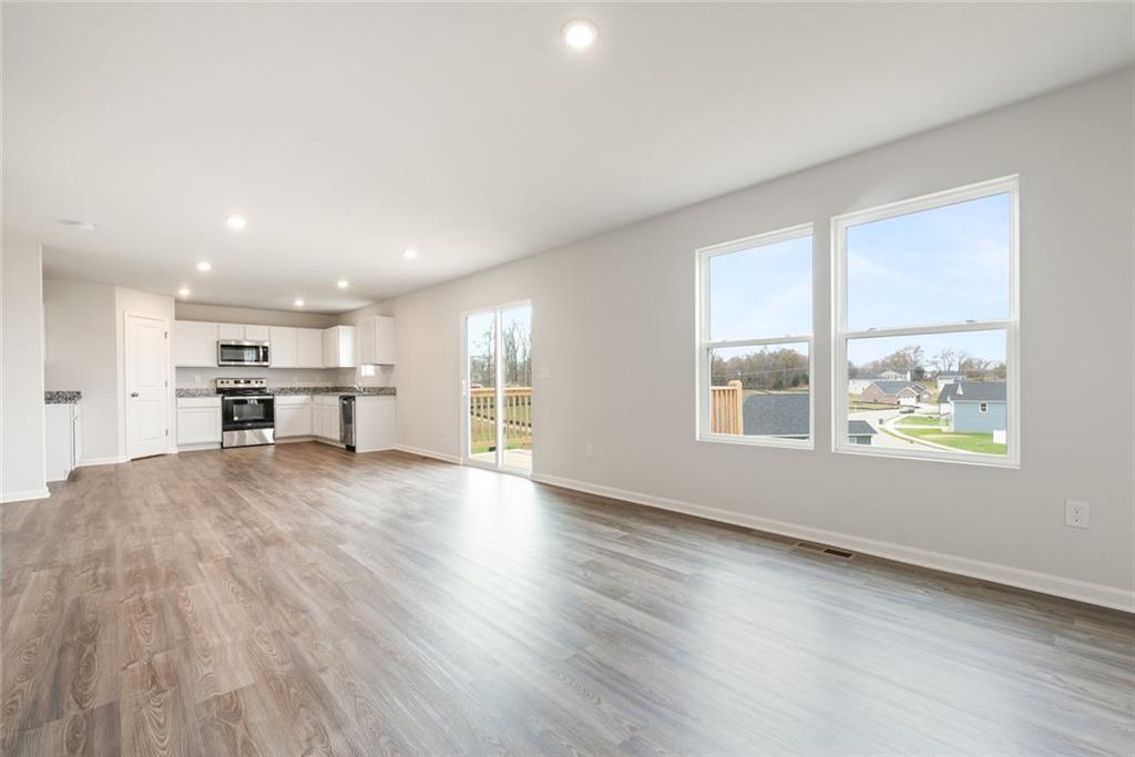 264 Dream Catcher Drive Property Photo 7