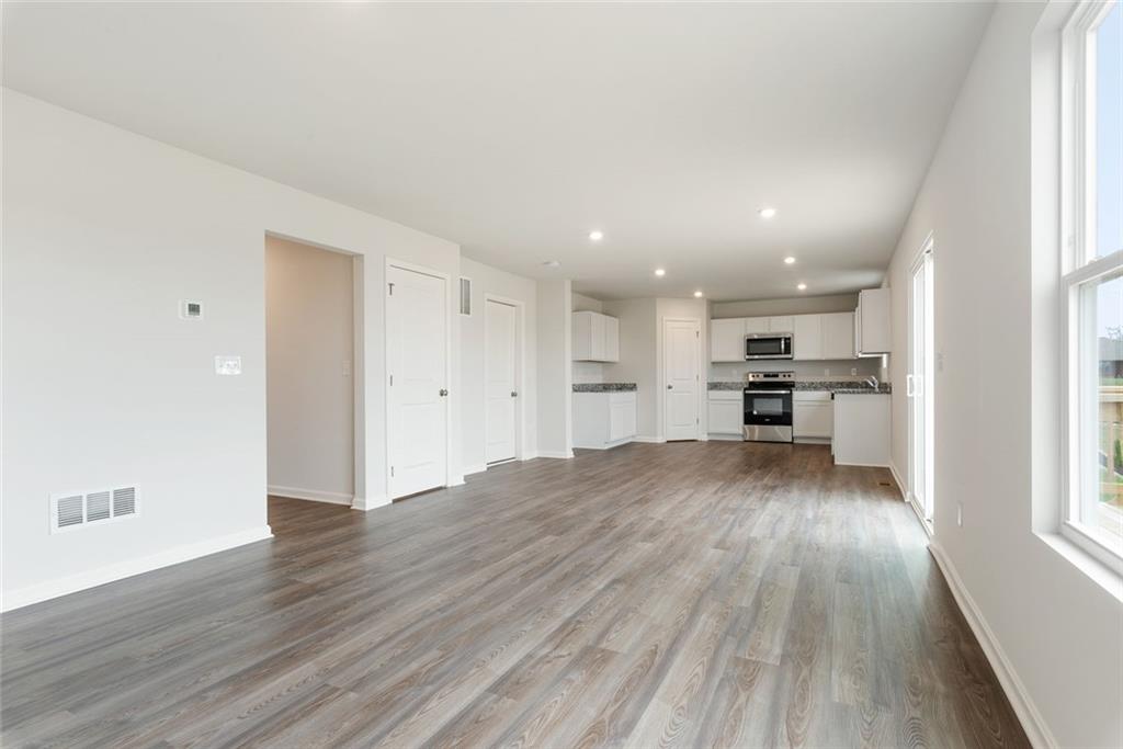 264 Dream Catcher Drive Property Photo 8
