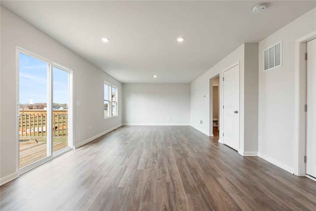 264 Dream Catcher Drive Property Photo 9