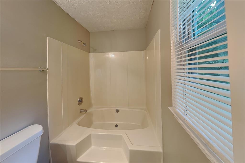 7821937 Property Photo 10