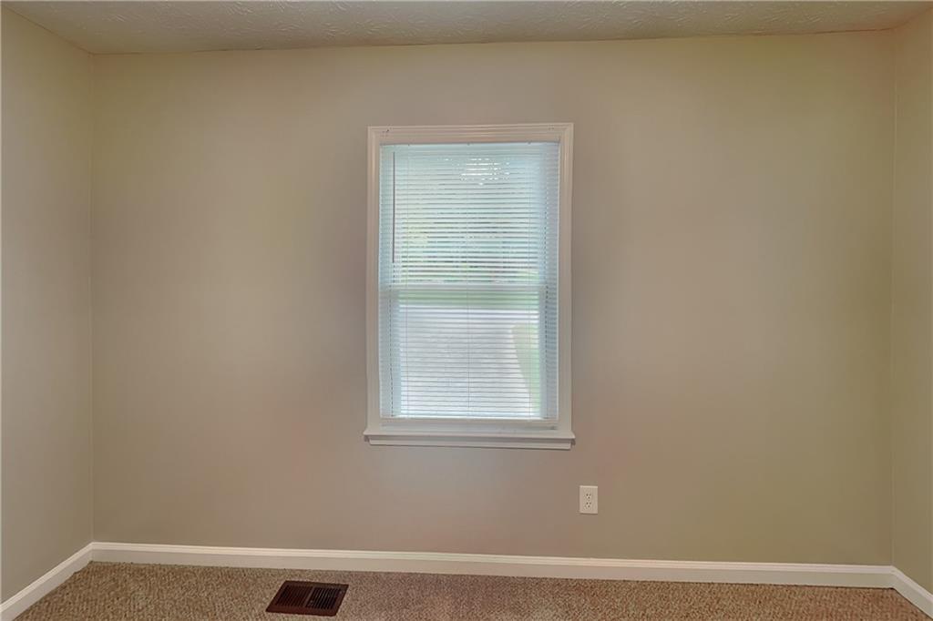 7821937 Property Photo 11