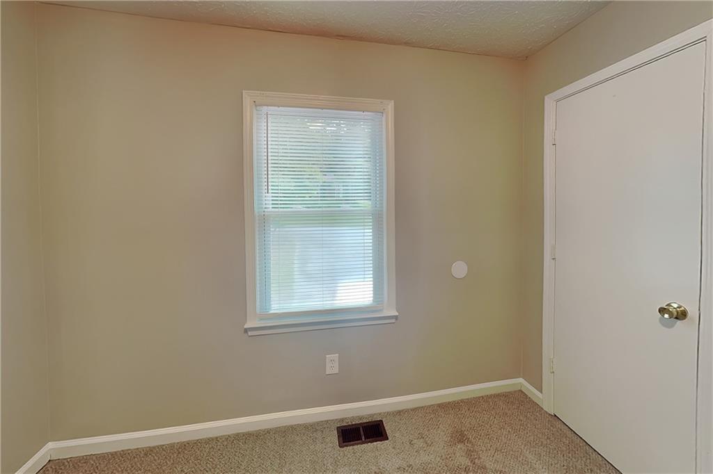 7821937 Property Photo 12