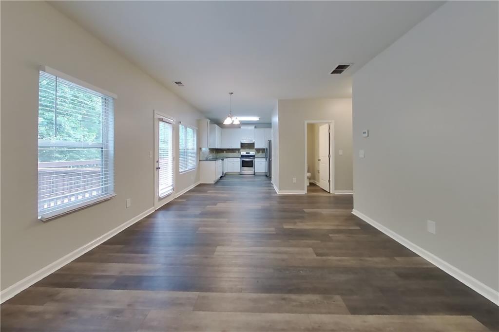 7821955 Property Photo 3