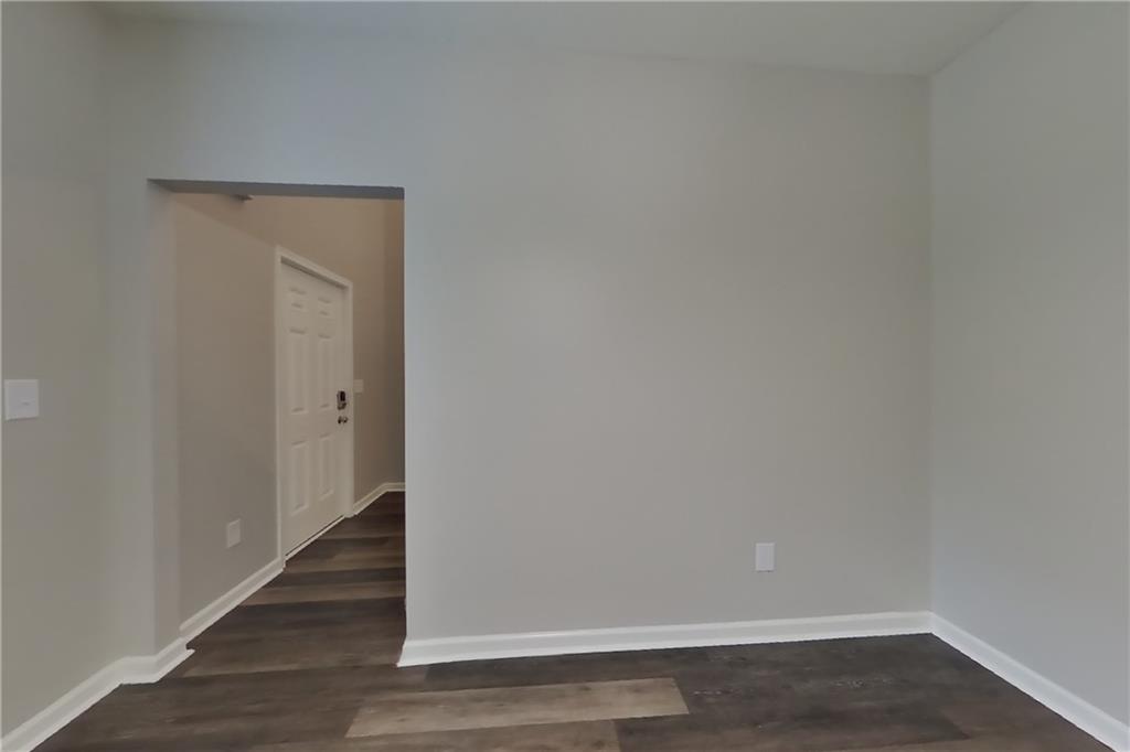 7821955 Property Photo 4