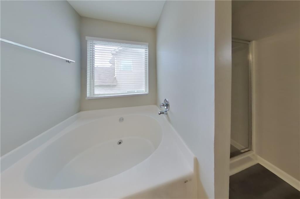 7821955 Property Photo 10