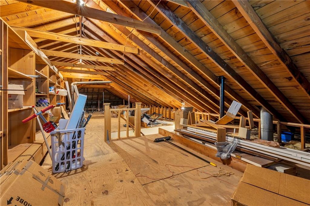8671 Lake Forrest Drive Property Photo 20