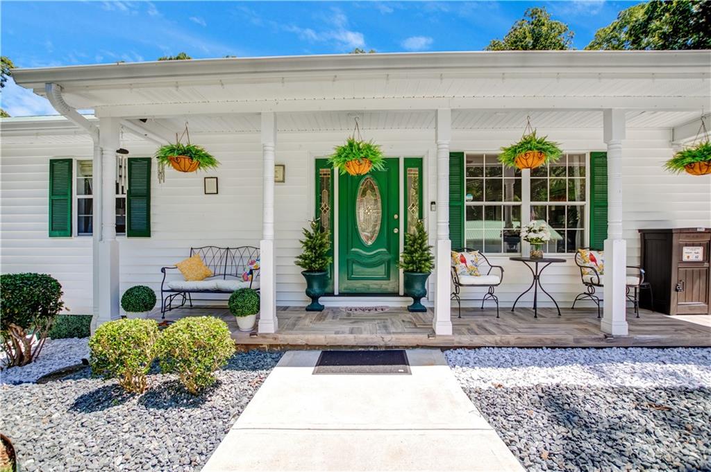 154 Sunset Street Property Photo 1