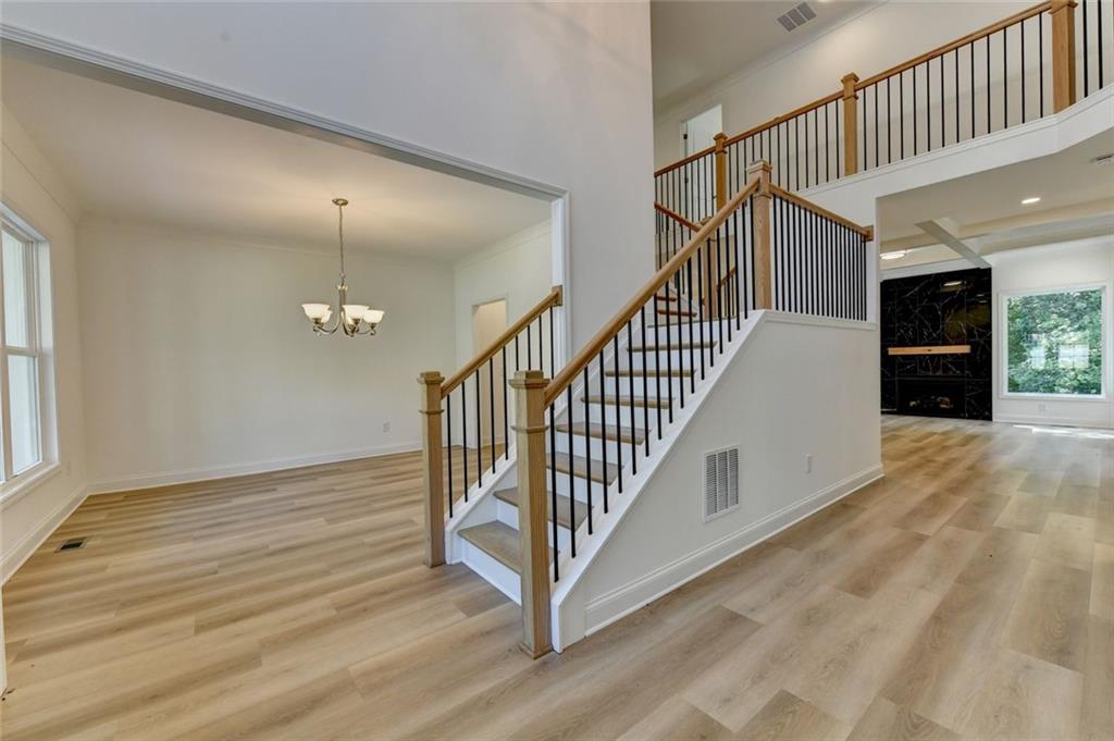 9135 Fox Trail Lane Property Photo 3