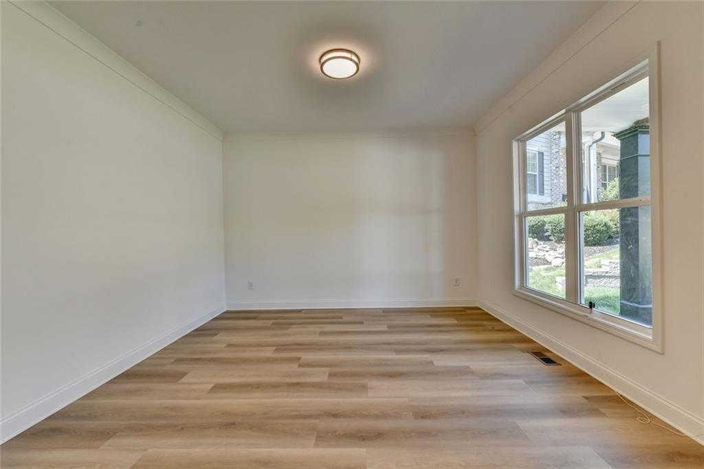 9135 Fox Trail Lane Property Photo 6
