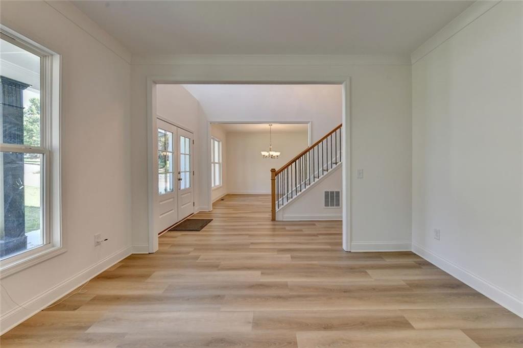 9135 Fox Trail Lane Property Photo 8