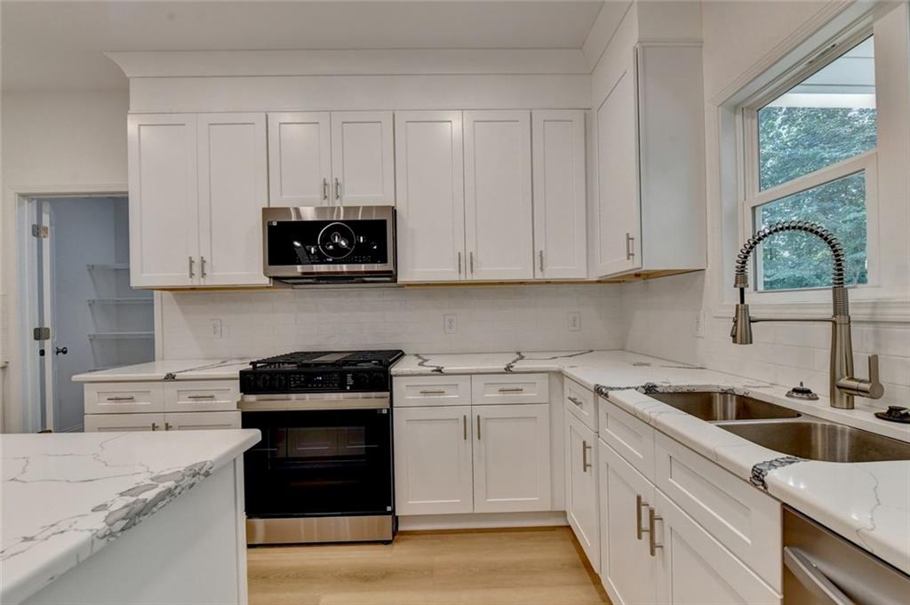 9135 Fox Trail Lane Property Photo 19