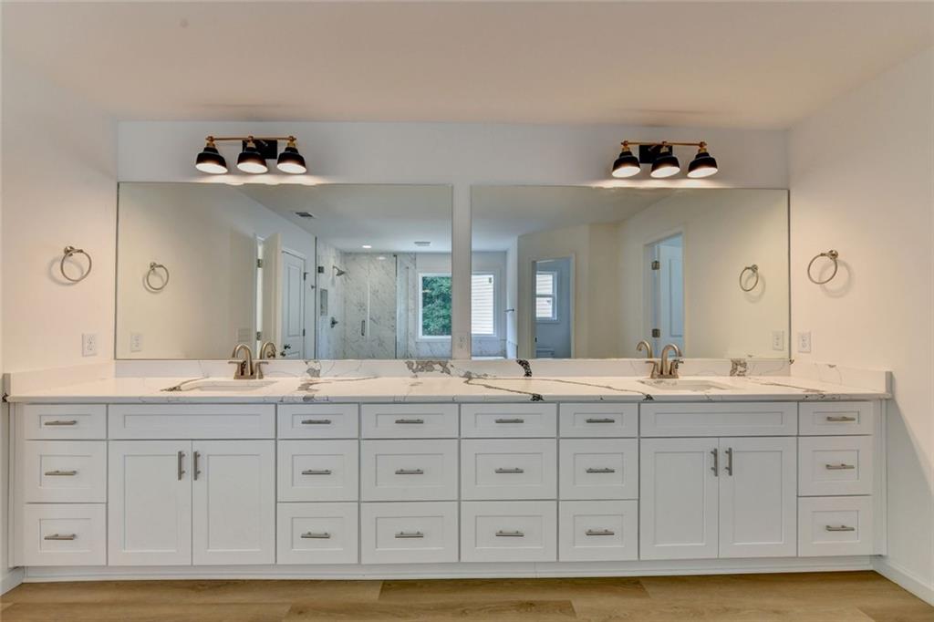 9135 Fox Trail Lane Property Photo 46