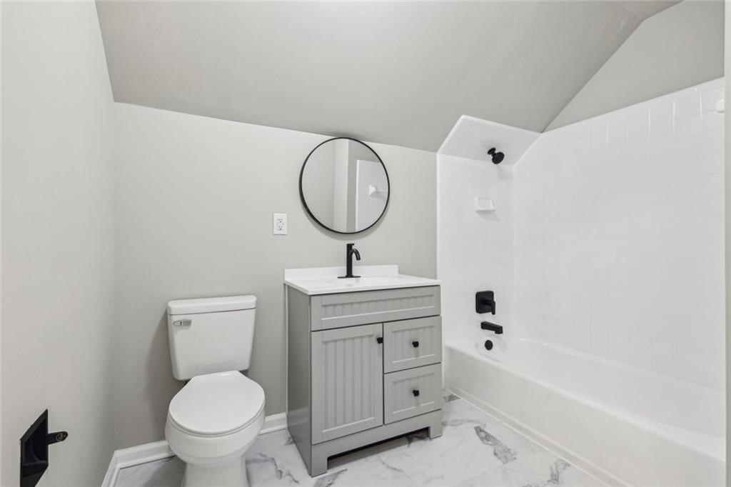 2725 Glendale Drive Ne Property Photo 26