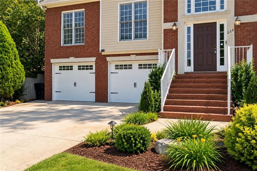 228 Meryton Circle Property Photo 2
