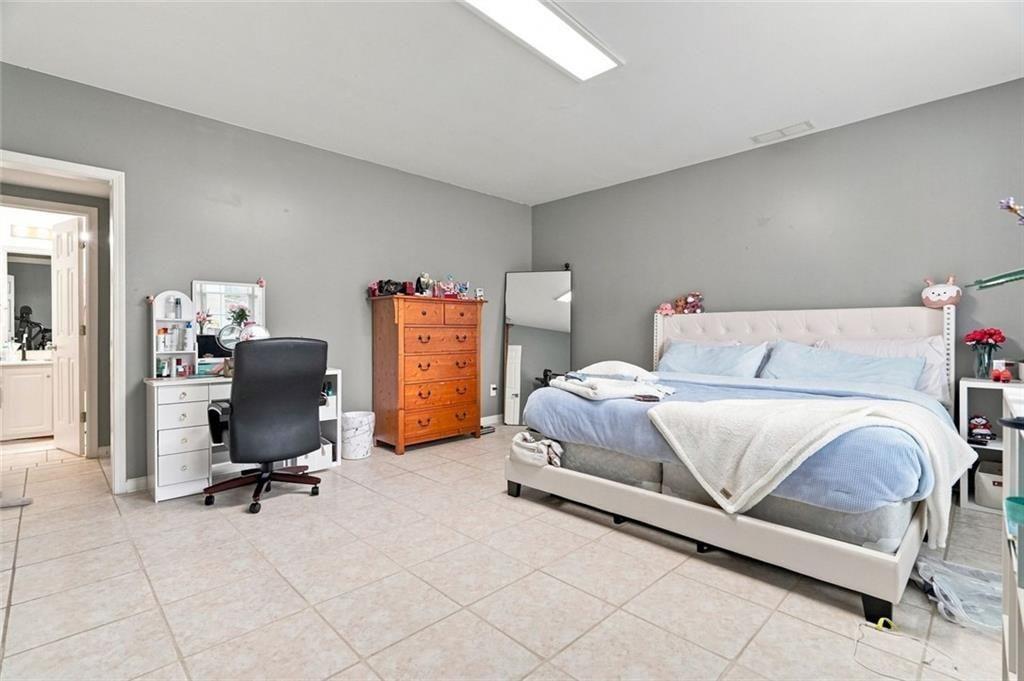 228 Meryton Circle Property Photo 23