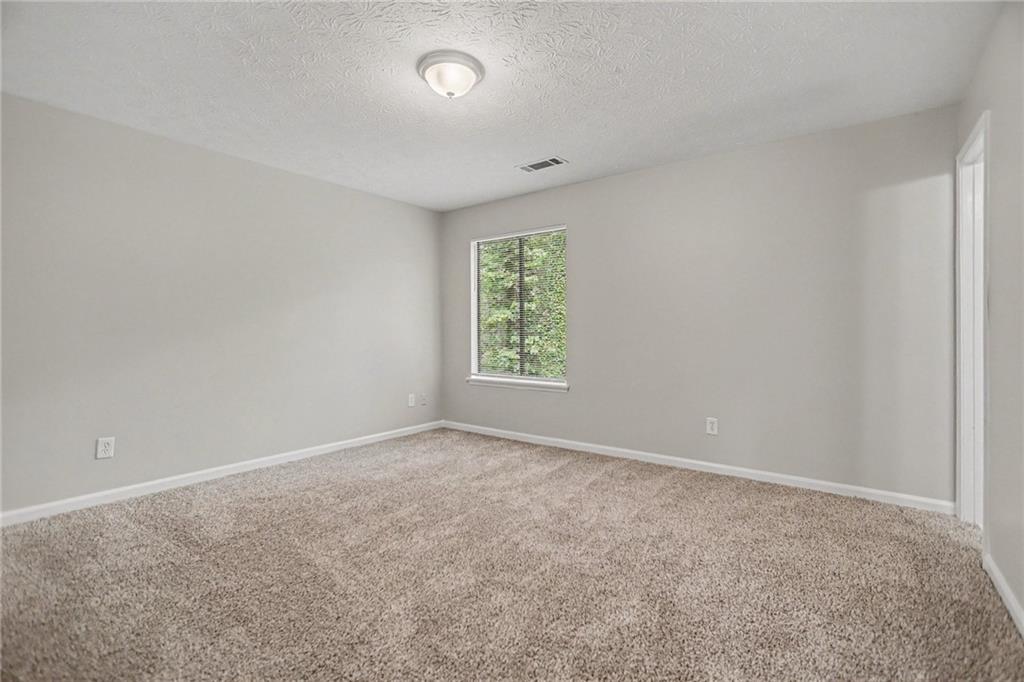 706 Durham Crossing Property Photo 9