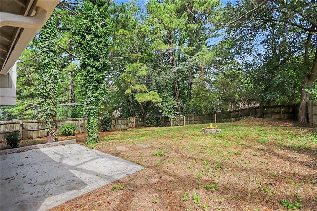 706 Durham Crossing Property Photo 14